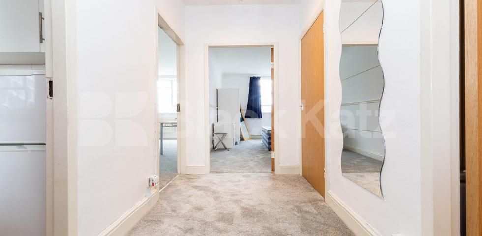 			NEW INSTRUCTION & GOOD FOR SHARERS!, 1 Bedroom, 1 bath, 1 reception Flat			 Cruikshank Street, KINGS CROSS